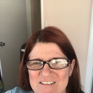 Meet your Posher, Debra